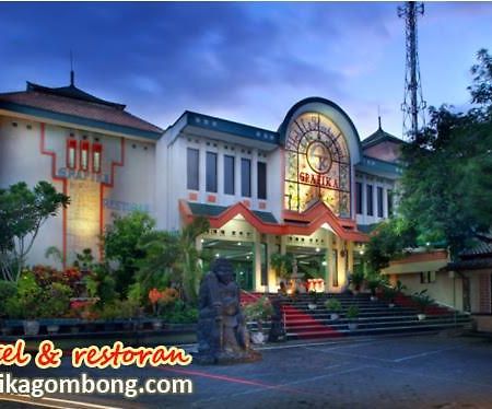 Grafika Hotel Dan Resto Gombong  Esterno foto