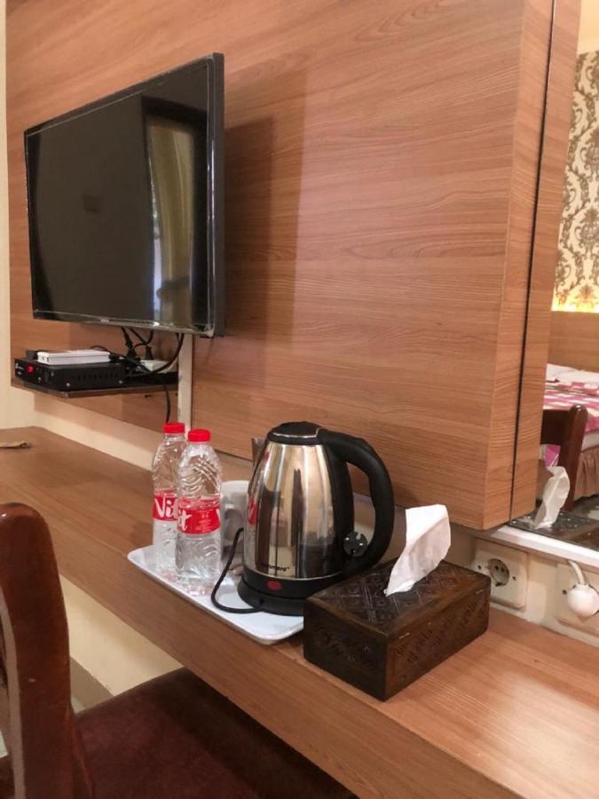 Grafika Hotel Dan Resto Gombong  Esterno foto